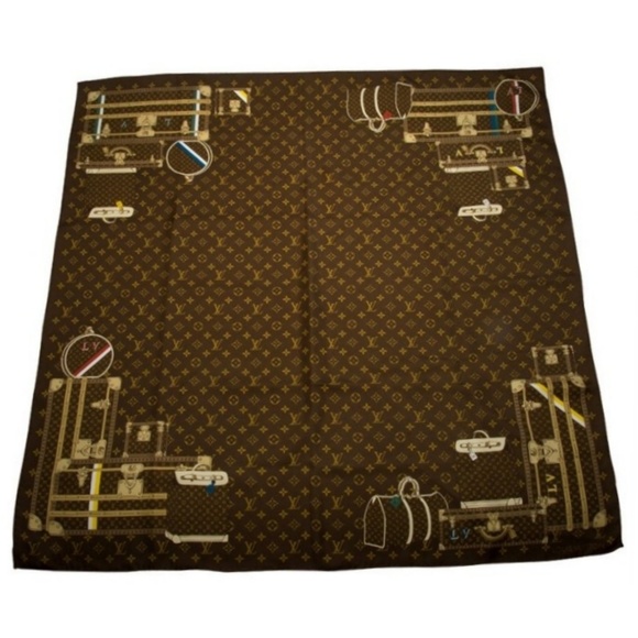 New LV Monogram Trunk Scarf! - Picture 3 of 6
